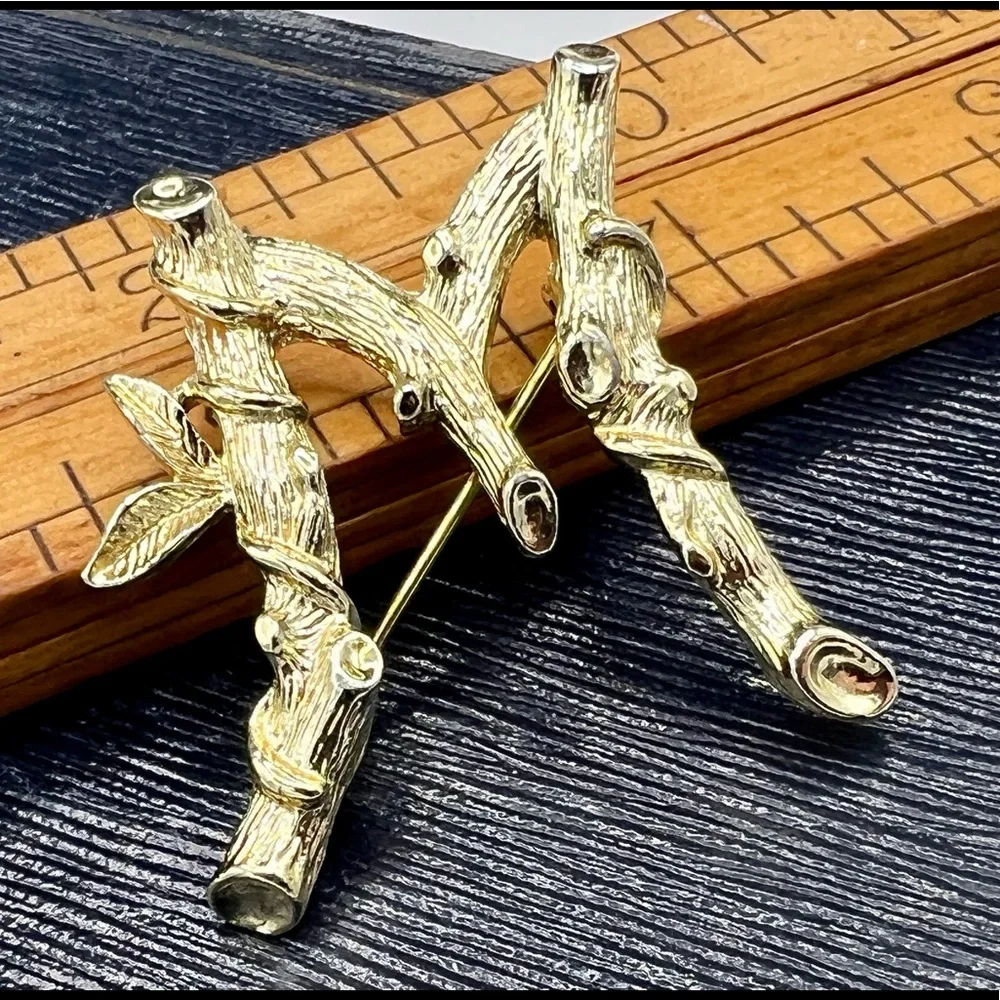 Vintage letter M initial brooch SARAH COVENTRY light gold tree branch stylized
